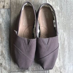 Toms Classic Canvas shoes